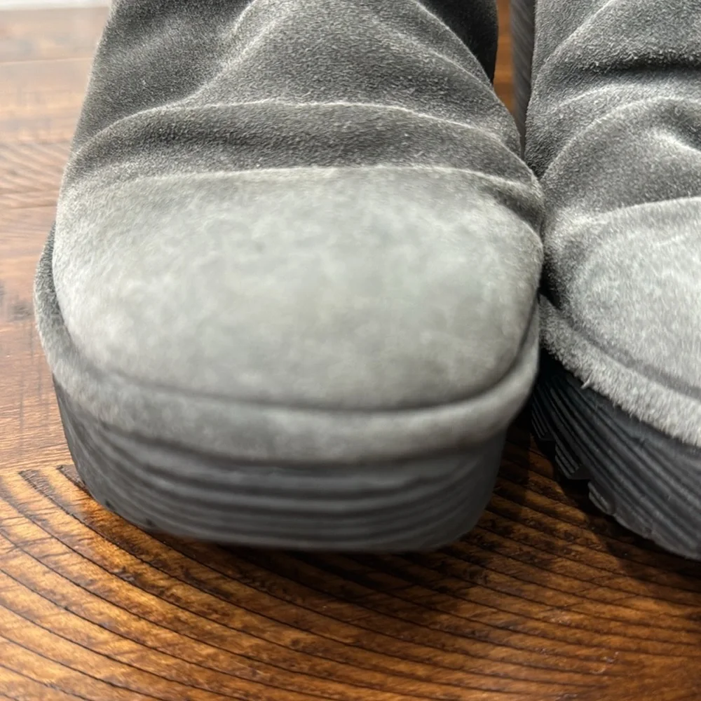 FLY LONDON YIP Diesel Oil Suede Booties